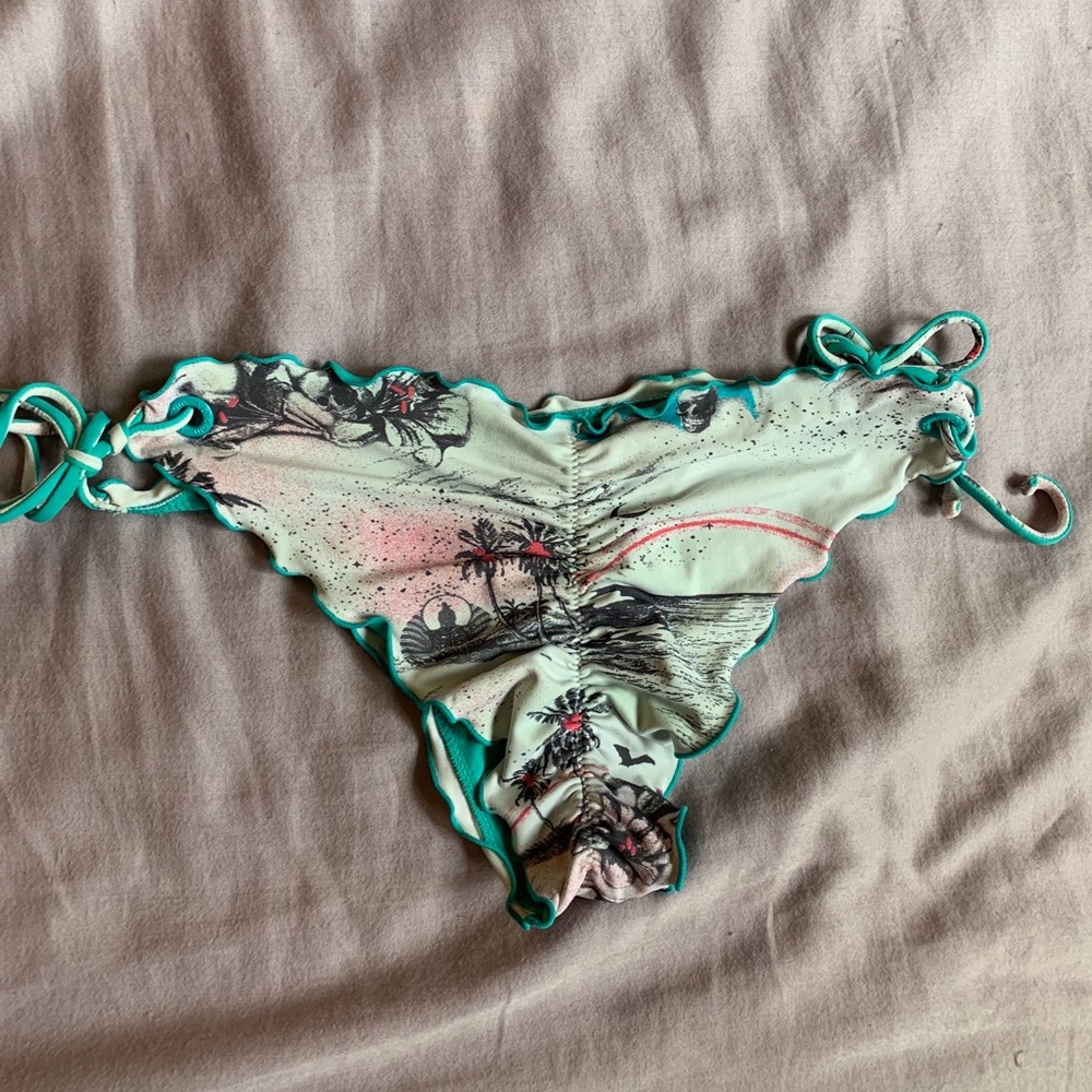 Volcom bikini bottoms
